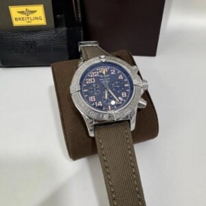 Breitling Avenger (4)
