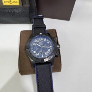 Breitling Avenger (6)