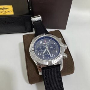 Breitling Avenger