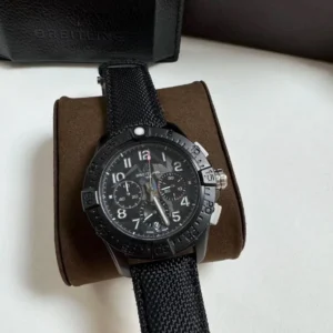 Breitling Avenger (10)