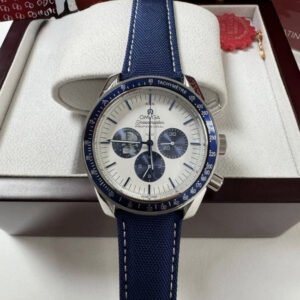 Omega Speedmaster snoopy